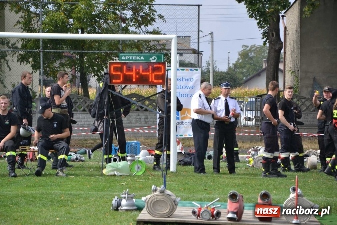 Zdjęcie w galerii na portalu naszraciborz.pl: Zawody strażackie w Tworkowie - znajdź się na zdjęciu wiadomości z regionu