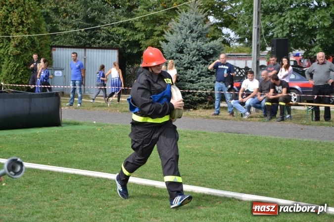 Zdjęcie w galerii na portalu naszraciborz.pl: Zawody strażackie w Tworkowie - znajdź się na zdjęciu wiadomości z regionu