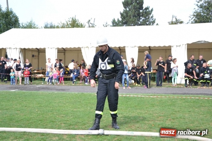 Zdjęcie w galerii na portalu naszraciborz.pl: Zawody strażackie w Tworkowie - znajdź się na zdjęciu wiadomości z regionu