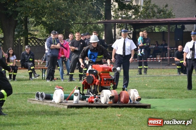 Zdjęcie w galerii na portalu naszraciborz.pl: Zawody strażackie w Tworkowie - znajdź się na zdjęciu wiadomości z regionu
