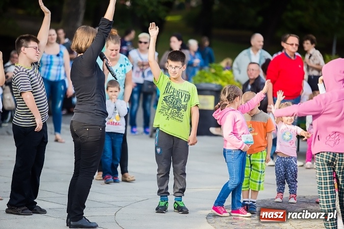 Zdjęcie w galerii na portalu naszraciborz.pl: Śląskie klimaty w Parku Roth wiadomości z regionu