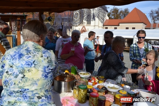 Zdjęcie w galerii na portalu naszraciborz.pl: Gmina Nędza zaprezentowała swoje bogactwo wiadomości z regionu