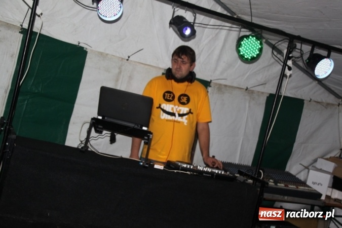 Zdjęcie w galerii na portalu naszraciborz.pl: Zabawa odpustowa w Wojnowicach rozpoczęta wiadomości z regionu