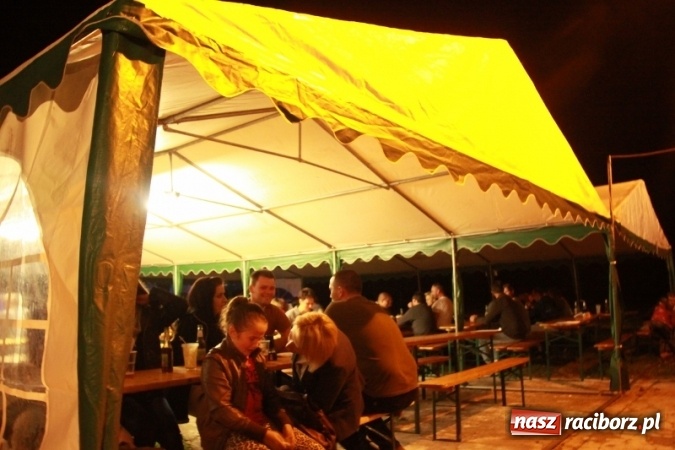 Zdjęcie w galerii na portalu naszraciborz.pl: Zabawa odpustowa w Wojnowicach rozpoczęta wiadomości z regionu