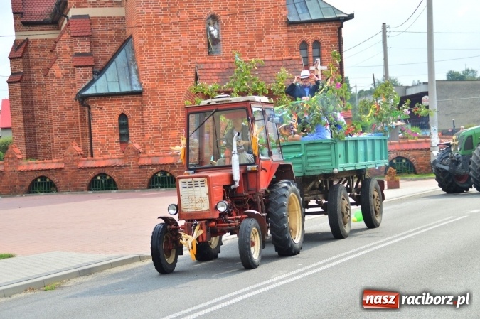 Zdjęcie w galerii na portalu naszraciborz.pl: Dożynki 2015 - Pawłów dziękuje za tegoroczne żniwa wiadomości z regionu