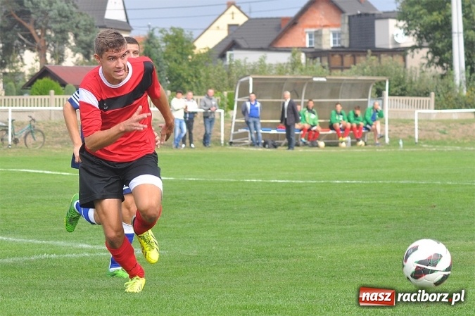 Zdjęcie w galerii na portalu naszraciborz.pl: Pewne trzy punkty Studziennej, Buków ciągle bez wygranej wiadomości z regionu