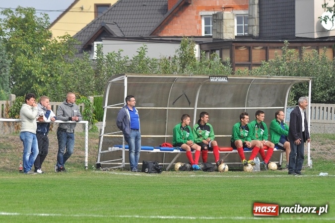 Zdjęcie w galerii na portalu naszraciborz.pl: Pewne trzy punkty Studziennej, Buków ciągle bez wygranej wiadomości z regionu