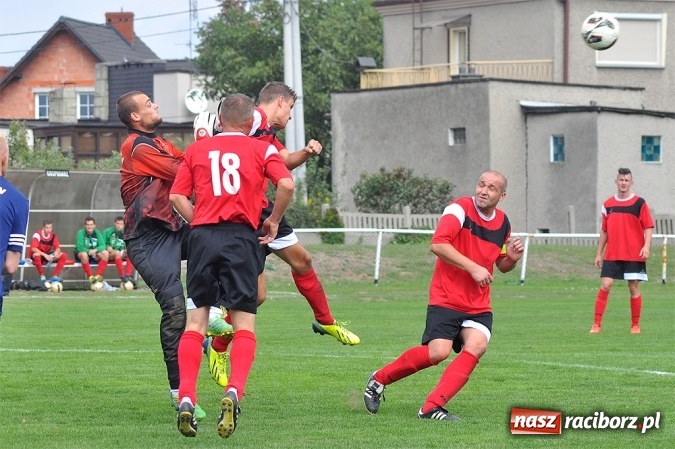 Zdjęcie w galerii na portalu naszraciborz.pl: Pewne trzy punkty Studziennej, Buków ciągle bez wygranej wiadomości z regionu