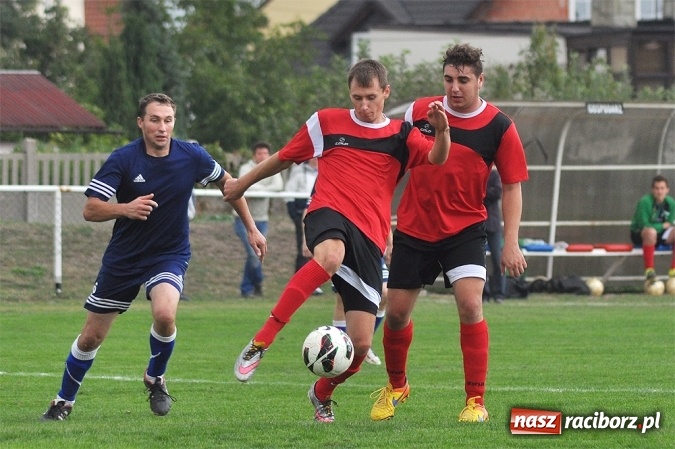 Zdjęcie w galerii na portalu naszraciborz.pl: Pewne trzy punkty Studziennej, Buków ciągle bez wygranej wiadomości z regionu