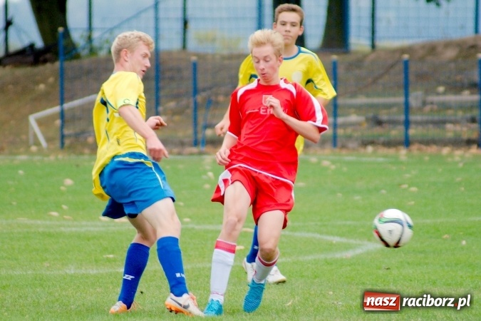 Zdjęcie w galerii na portalu naszraciborz.pl: Juniorzy starsi: Nigdy nie należy się poddawać! Pierwsze zwycięstwo juniorów Owsiszcz wiadomości z regionu