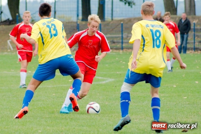 Zdjęcie w galerii na portalu naszraciborz.pl: Juniorzy starsi: Nigdy nie należy się poddawać! Pierwsze zwycięstwo juniorów Owsiszcz wiadomości z regionu