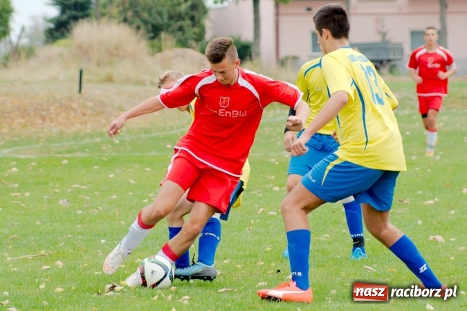 Zdjęcie w galerii na portalu naszraciborz.pl: Juniorzy starsi: Nigdy nie należy się poddawać! Pierwsze zwycięstwo juniorów Owsiszcz wiadomości z regionu