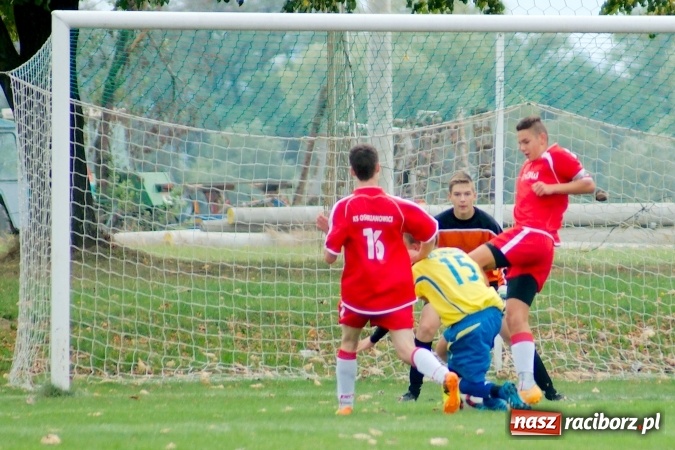 Zdjęcie w galerii na portalu naszraciborz.pl: Juniorzy starsi: Nigdy nie należy się poddawać! Pierwsze zwycięstwo juniorów Owsiszcz wiadomości z regionu