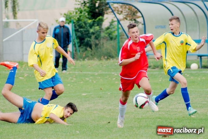 Zdjęcie w galerii na portalu naszraciborz.pl: Juniorzy starsi: Nigdy nie należy się poddawać! Pierwsze zwycięstwo juniorów Owsiszcz wiadomości z regionu