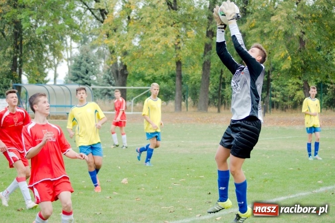 Zdjęcie w galerii na portalu naszraciborz.pl: Juniorzy starsi: Nigdy nie należy się poddawać! Pierwsze zwycięstwo juniorów Owsiszcz wiadomości z regionu