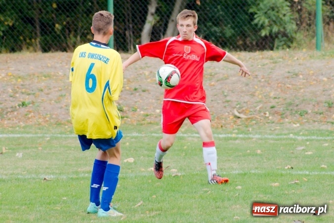 Zdjęcie w galerii na portalu naszraciborz.pl: Juniorzy starsi: Nigdy nie należy się poddawać! Pierwsze zwycięstwo juniorów Owsiszcz wiadomości z regionu