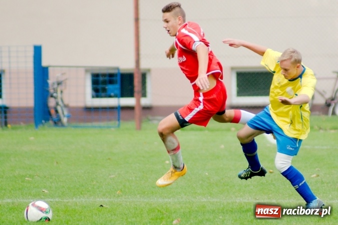 Zdjęcie w galerii na portalu naszraciborz.pl: Juniorzy starsi: Nigdy nie należy się poddawać! Pierwsze zwycięstwo juniorów Owsiszcz wiadomości z regionu