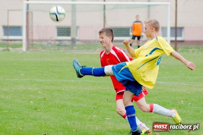 Zdjęcie w galerii na portalu naszraciborz.pl: Juniorzy starsi: Nigdy nie należy się poddawać! Pierwsze zwycięstwo juniorów Owsiszcz wiadomości z regionu