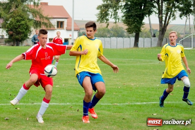 Zdjęcie w galerii na portalu naszraciborz.pl: Juniorzy starsi: Nigdy nie należy się poddawać! Pierwsze zwycięstwo juniorów Owsiszcz wiadomości z regionu