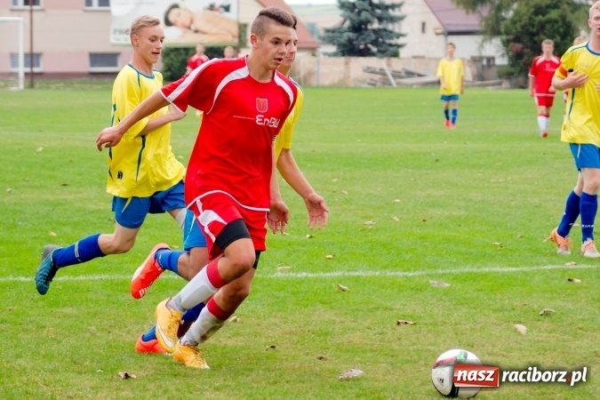 Zdjęcie w galerii na portalu naszraciborz.pl: Juniorzy starsi: Nigdy nie należy się poddawać! Pierwsze zwycięstwo juniorów Owsiszcz wiadomości z regionu