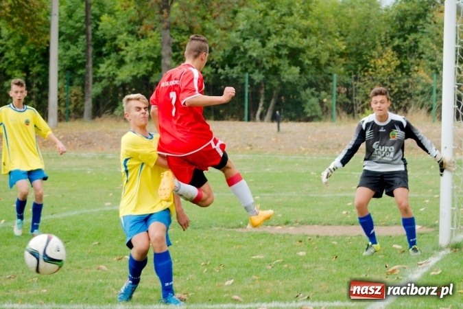 Zdjęcie w galerii na portalu naszraciborz.pl: Juniorzy starsi: Nigdy nie należy się poddawać! Pierwsze zwycięstwo juniorów Owsiszcz wiadomości z regionu