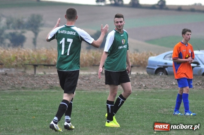 Zdjęcie w galerii na portalu naszraciborz.pl: Emocje w Grzegorzowicach. Trzy czerwone kartki i zwycięstwo Sparty wiadomości z regionu