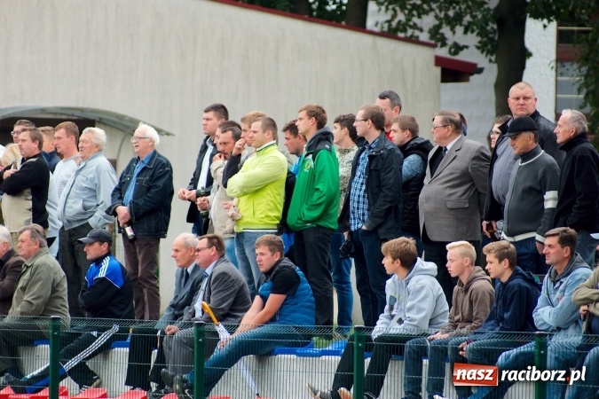 Zdjęcie w galerii na portalu naszraciborz.pl: A klasa: Derby gminy dla Tworkowa. Tysięczny mecz Dariusza Podlaska wiadomości z regionu