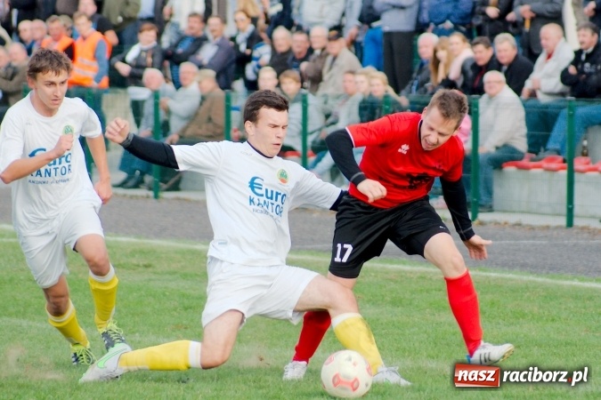 Zdjęcie w galerii na portalu naszraciborz.pl: A klasa: Derby gminy dla Tworkowa. Tysięczny mecz Dariusza Podlaska wiadomości z regionu