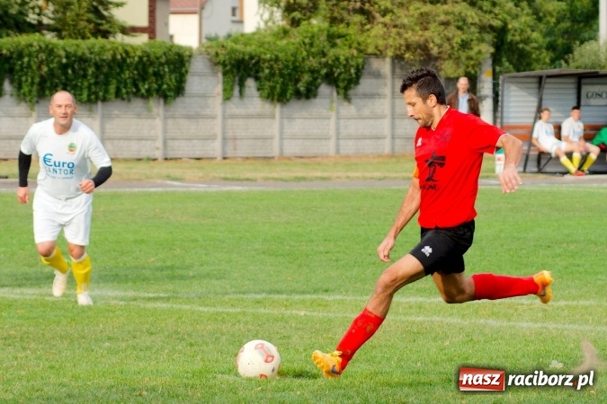 Zdjęcie w galerii na portalu naszraciborz.pl: A klasa: Derby gminy dla Tworkowa. Tysięczny mecz Dariusza Podlaska wiadomości z regionu