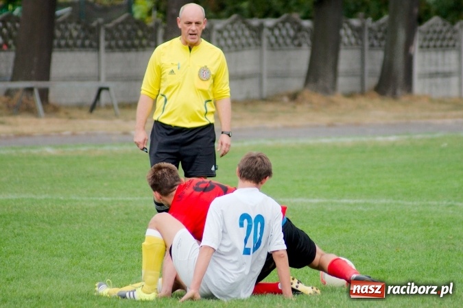 Zdjęcie w galerii na portalu naszraciborz.pl: A klasa: Derby gminy dla Tworkowa. Tysięczny mecz Dariusza Podlaska wiadomości z regionu