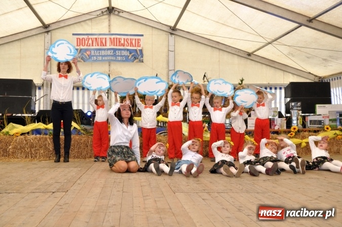 Zdjęcie w galerii na portalu naszraciborz.pl: Dożynki miejskie w Sudole - zobacz korowód na wideo wiadomości z regionu