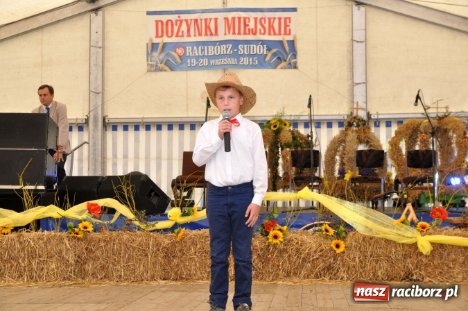 Zdjęcie w galerii na portalu naszraciborz.pl: Dożynki miejskie w Sudole - zobacz korowód na wideo wiadomości z regionu