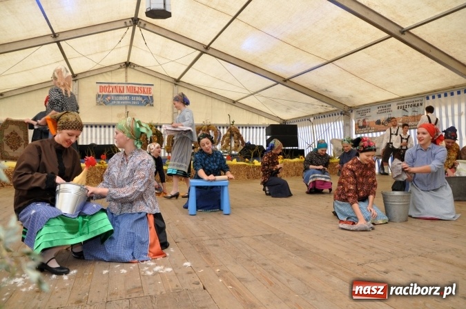 Zdjęcie w galerii na portalu naszraciborz.pl: Dożynki miejskie w Sudole - zobacz korowód na wideo wiadomości z regionu