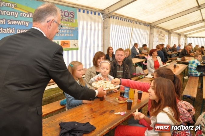 Zdjęcie w galerii na portalu naszraciborz.pl: Dożynki miejskie w Sudole - zobacz korowód na wideo wiadomości z regionu