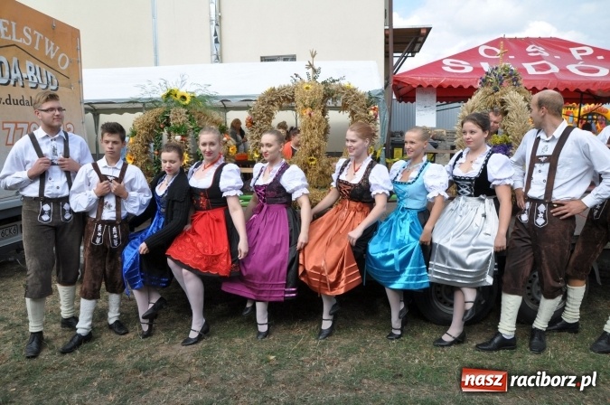 Zdjęcie w galerii na portalu naszraciborz.pl: Dożynki miejskie w Sudole - zobacz korowód na wideo wiadomości z regionu