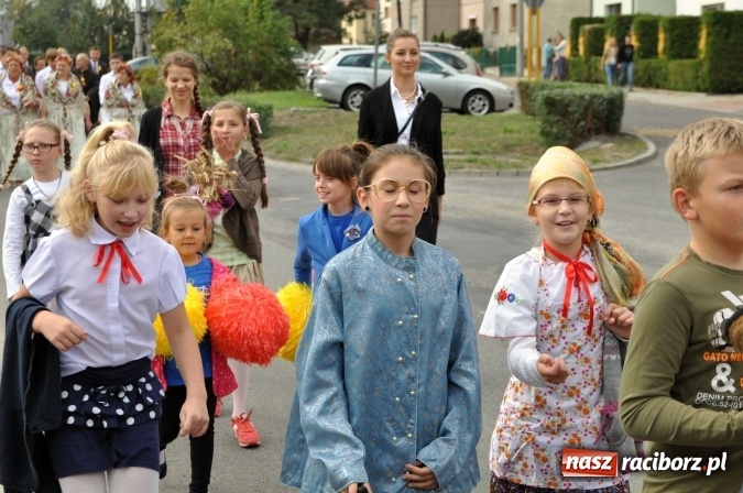 Zdjęcie w galerii na portalu naszraciborz.pl: Dożynki miejskie w Sudole - zobacz korowód na wideo wiadomości z regionu