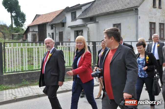 Zdjęcie w galerii na portalu naszraciborz.pl: Dożynki miejskie w Sudole - zobacz korowód na wideo wiadomości z regionu