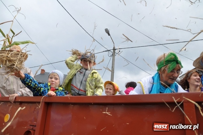 Zdjęcie w galerii na portalu naszraciborz.pl: Dożynki miejskie w Sudole - zobacz korowód na wideo wiadomości z regionu