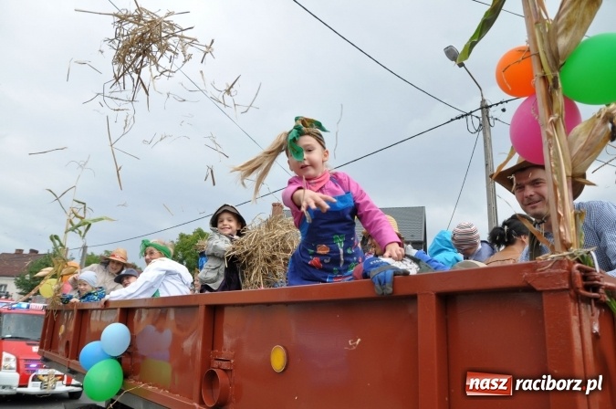 Zdjęcie w galerii na portalu naszraciborz.pl: Dożynki miejskie w Sudole - zobacz korowód na wideo wiadomości z regionu