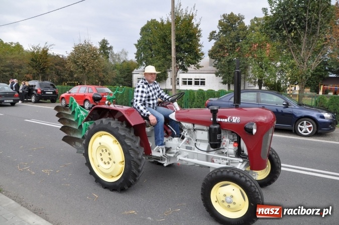 Zdjęcie w galerii na portalu naszraciborz.pl: Dożynki miejskie w Sudole - zobacz korowód na wideo wiadomości z regionu