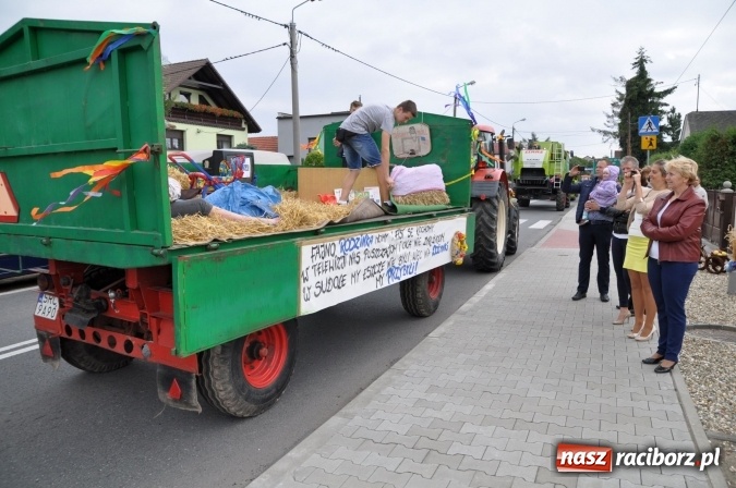 Zdjęcie w galerii na portalu naszraciborz.pl: Dożynki miejskie w Sudole - zobacz korowód na wideo wiadomości z regionu