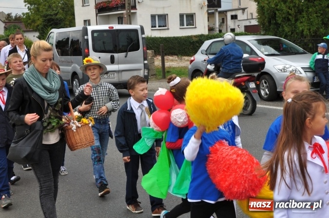 Zdjęcie w galerii na portalu naszraciborz.pl: Dożynki miejskie w Sudole - zobacz korowód na wideo wiadomości z regionu