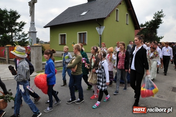 Zdjęcie w galerii na portalu naszraciborz.pl: Dożynki miejskie w Sudole - zobacz korowód na wideo wiadomości z regionu