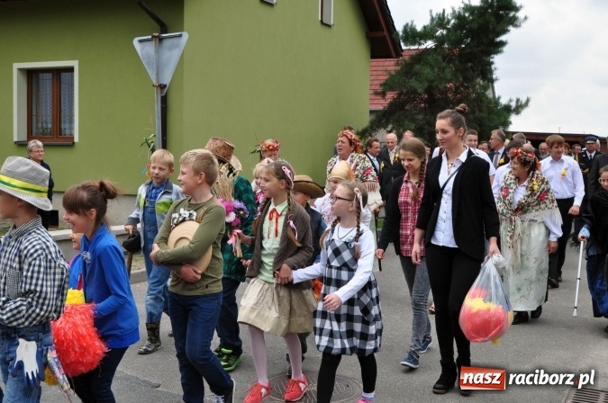 Zdjęcie w galerii na portalu naszraciborz.pl: Dożynki miejskie w Sudole - zobacz korowód na wideo wiadomości z regionu