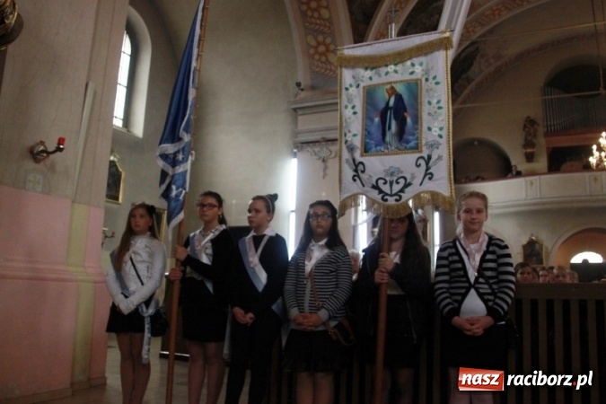 Zdjęcie w galerii na portalu naszraciborz.pl: Rewia, Miraż, zabawa, rozgrywki sportowe i podwójna tęcza, czyli atrakcje II Wielkiego Pikniku Rodzinnego w Wojnowicach wiadomości z regionu