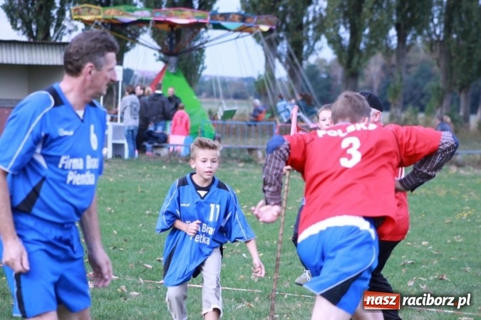 Zdjęcie w galerii na portalu naszraciborz.pl: Rewia, Miraż, zabawa, rozgrywki sportowe i podwójna tęcza, czyli atrakcje II Wielkiego Pikniku Rodzinnego w Wojnowicach wiadomości z regionu