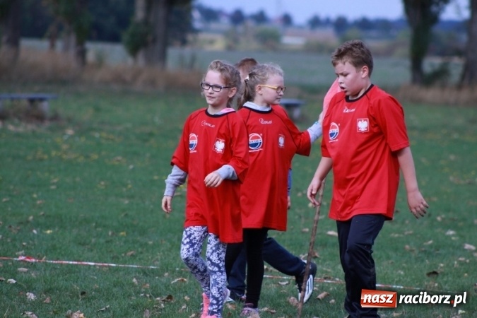 Zdjęcie w galerii na portalu naszraciborz.pl: Rewia, Miraż, zabawa, rozgrywki sportowe i podwójna tęcza, czyli atrakcje II Wielkiego Pikniku Rodzinnego w Wojnowicach wiadomości z regionu