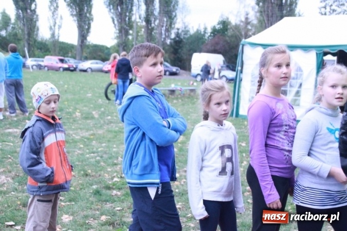 Zdjęcie w galerii na portalu naszraciborz.pl: Rewia, Miraż, zabawa, rozgrywki sportowe i podwójna tęcza, czyli atrakcje II Wielkiego Pikniku Rodzinnego w Wojnowicach wiadomości z regionu