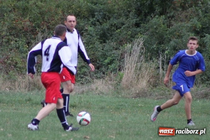 Zdjęcie w galerii na portalu naszraciborz.pl: Rewia, Miraż, zabawa, rozgrywki sportowe i podwójna tęcza, czyli atrakcje II Wielkiego Pikniku Rodzinnego w Wojnowicach wiadomości z regionu