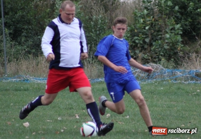 Zdjęcie w galerii na portalu naszraciborz.pl: Rewia, Miraż, zabawa, rozgrywki sportowe i podwójna tęcza, czyli atrakcje II Wielkiego Pikniku Rodzinnego w Wojnowicach wiadomości z regionu